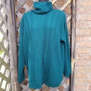 Theomiles Emerald Turtleneck Cableknit Sweater